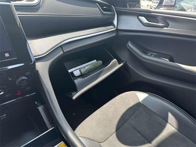 used 2023 Jeep Grand Cherokee car, priced at $38,990