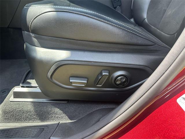 used 2023 Jeep Grand Cherokee car, priced at $38,990