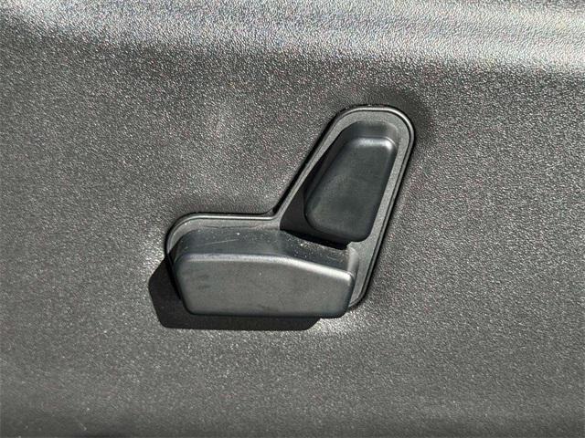 used 2015 Jeep Grand Cherokee car, priced at $12,995