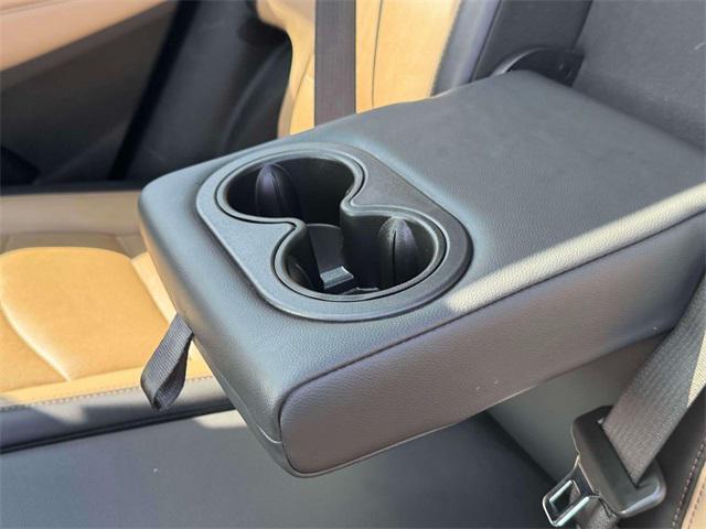used 2022 Chevrolet Equinox car, priced at $22,995
