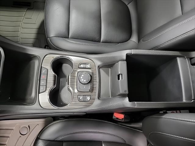 used 2022 GMC Acadia car, priced at $30,284