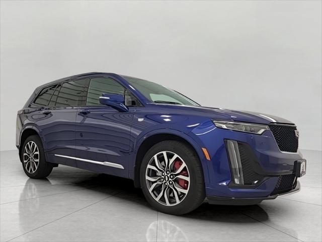 used 2023 Cadillac XT6 car, priced at $46,729