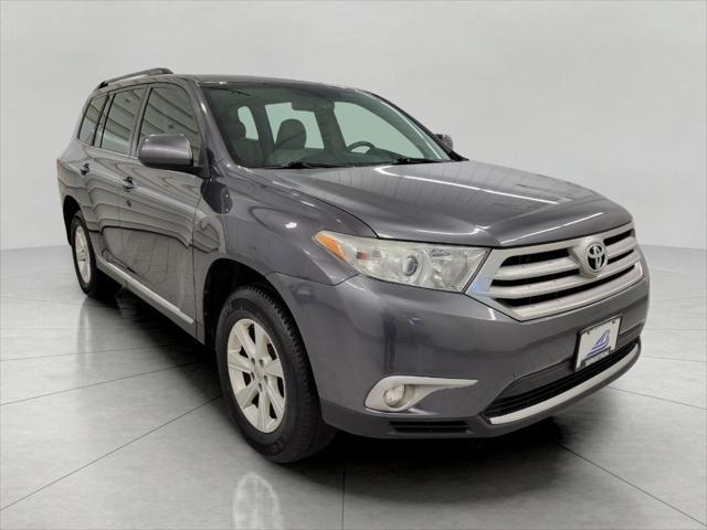 used 2013 Toyota Highlander car, priced at $11,369