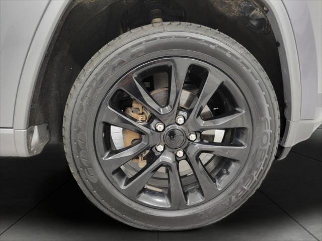 used 2018 Jeep Grand Cherokee car, priced at $15,806