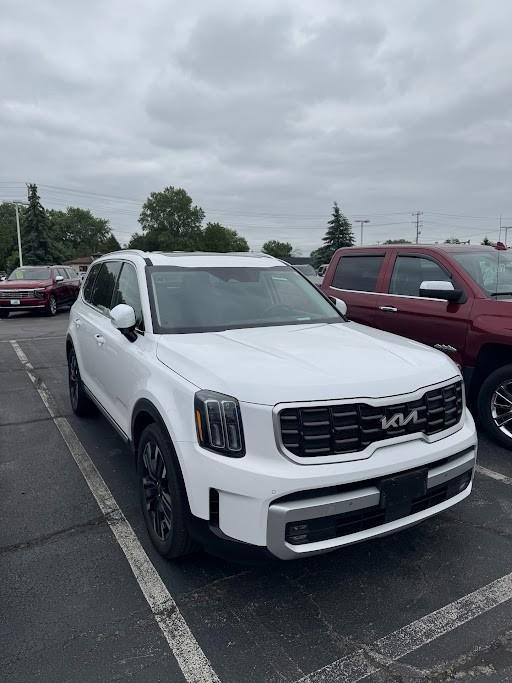 used 2024 Kia Telluride car, priced at $39,986