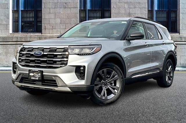 new 2025 Ford Explorer car, priced at $47,656