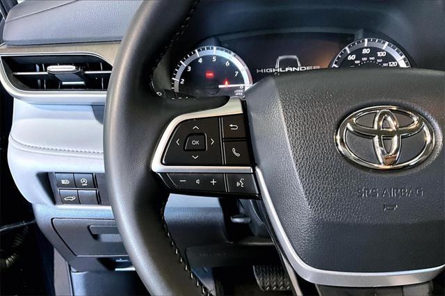 used 2023 Toyota Highlander car, priced at $34,804