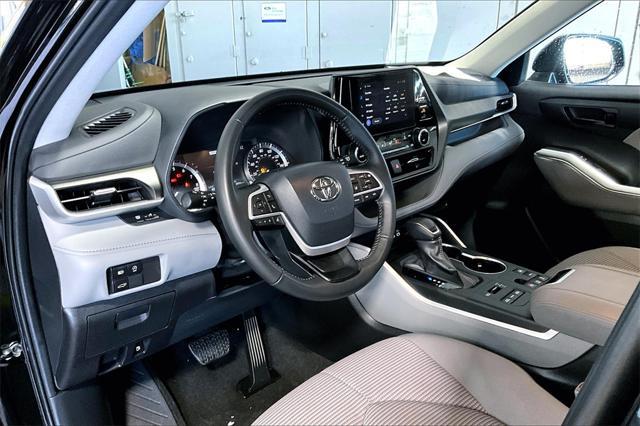 used 2023 Toyota Highlander car, priced at $34,804