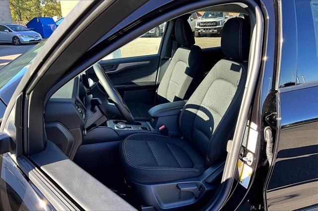 new 2025 Ford Escape car, priced at $31,825