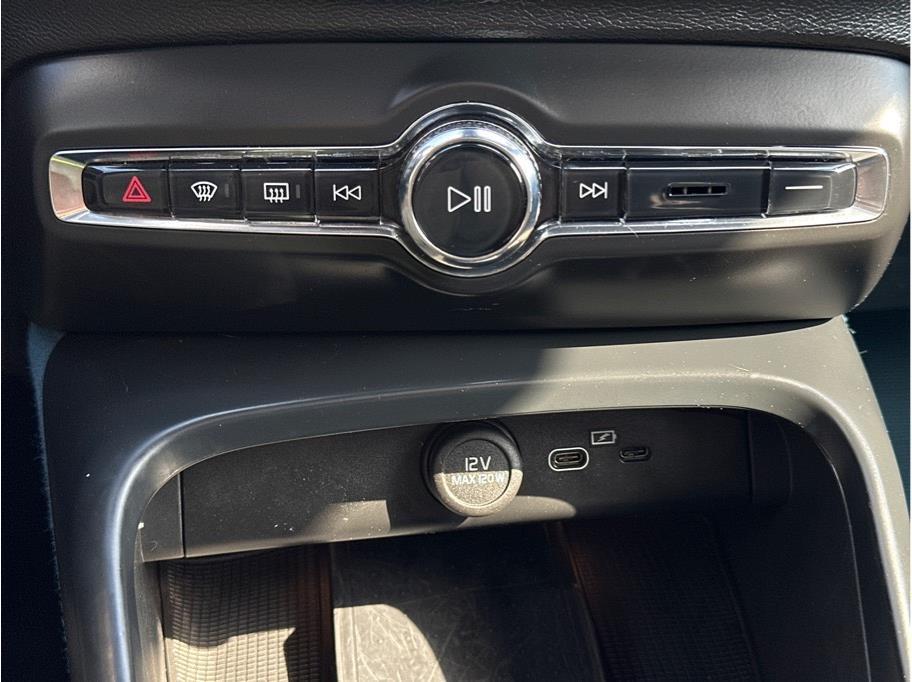 used 2022 Volvo C40 Recharge Pure Electric car, priced at $24,990