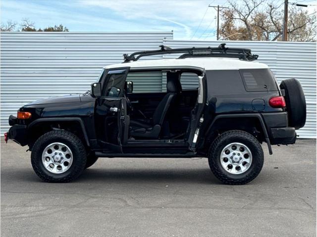 used 2007 Toyota FJ Cruiser car, priced at $20,990