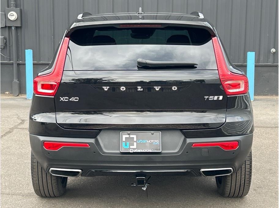used 2020 Volvo XC40 car, priced at $25,790
