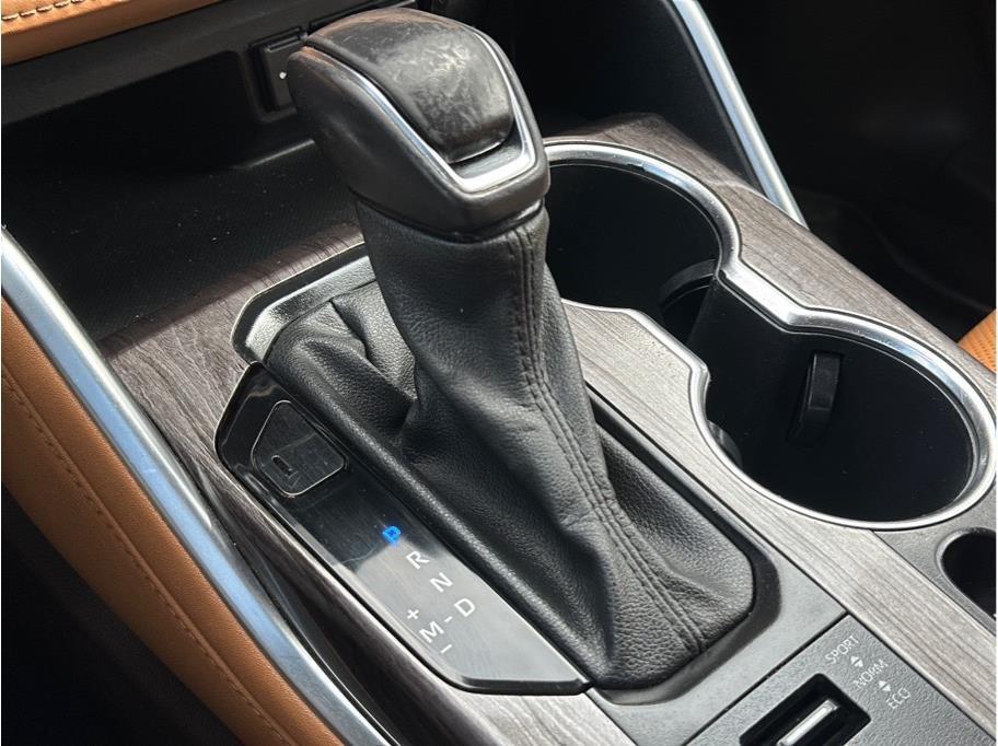 used 2021 Toyota Highlander car, priced at $35,990