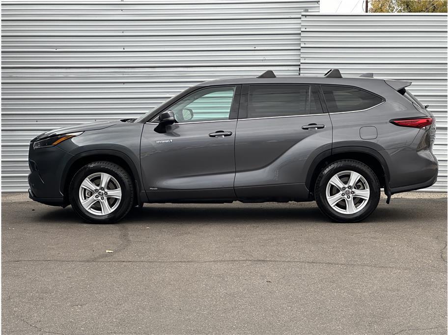 used 2021 Toyota Highlander Hybrid car, priced at $27,990