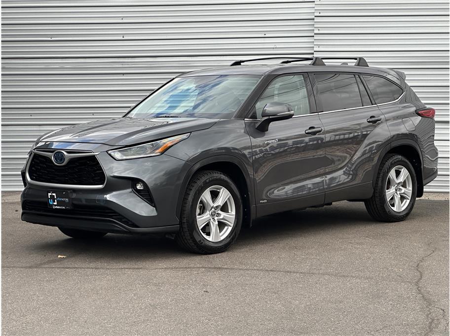 used 2021 Toyota Highlander Hybrid car, priced at $27,990