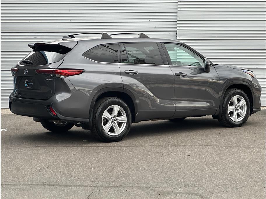 used 2021 Toyota Highlander Hybrid car, priced at $27,990