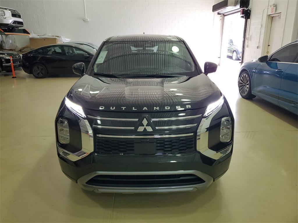 new 2025 Mitsubishi Outlander car, priced at $38,111