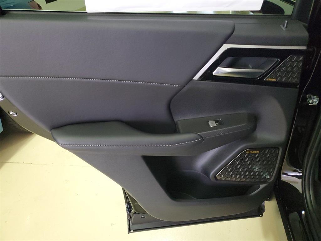 new 2025 Mitsubishi Outlander car, priced at $38,111