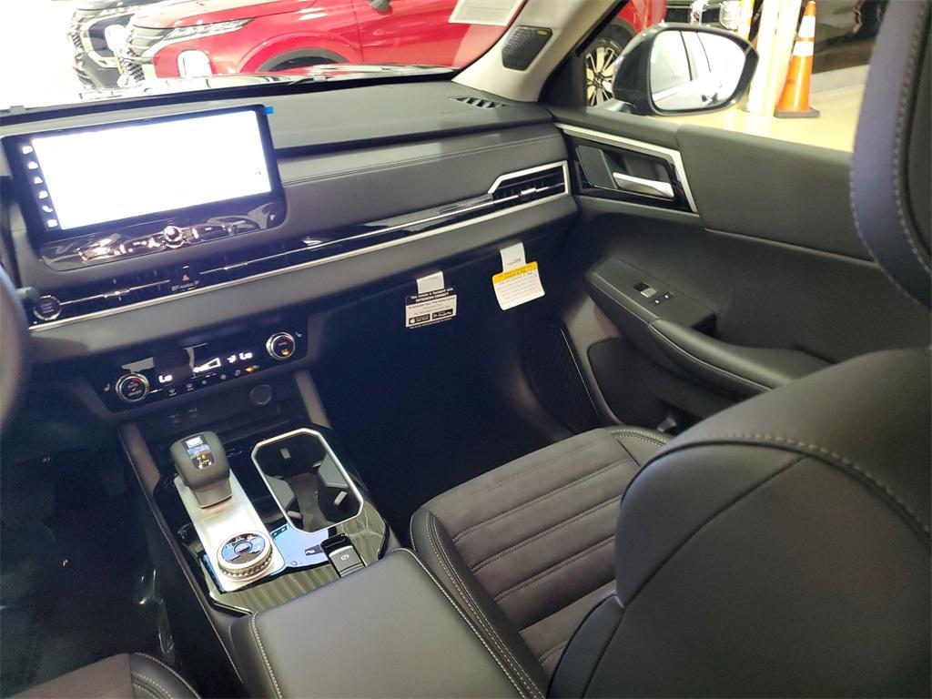 new 2025 Mitsubishi Outlander car, priced at $38,111
