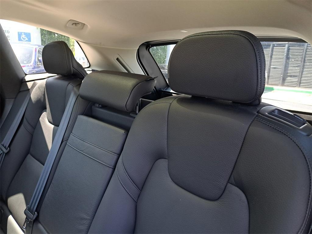 used 2021 Volvo XC60 car, priced at $24,299