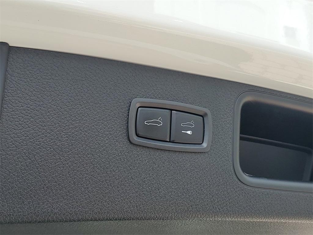 used 2022 Porsche Macan car, priced at $44,995