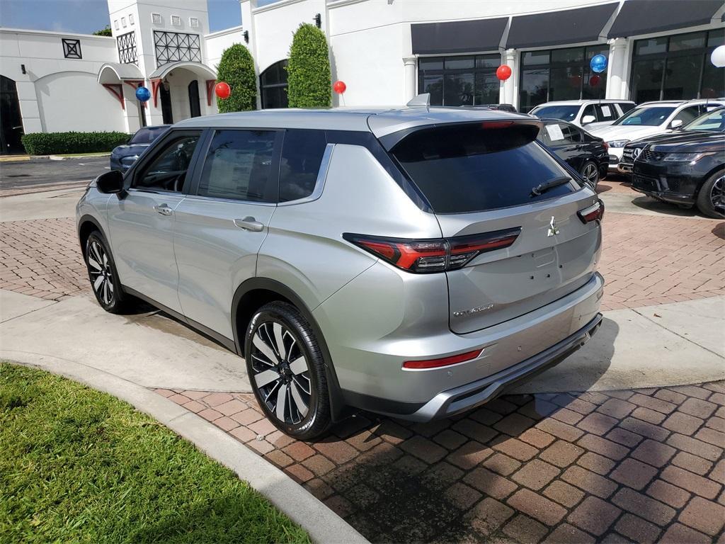 new 2025 Mitsubishi Outlander car, priced at $29,490