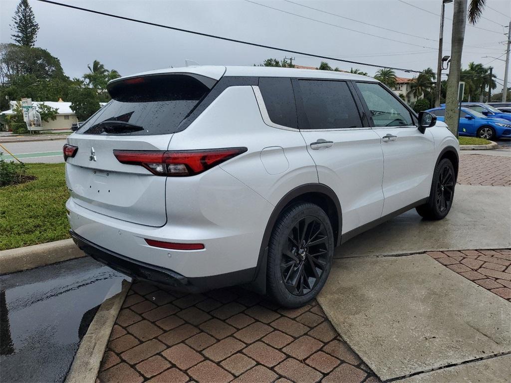 used 2022 Mitsubishi Outlander car, priced at $19,450