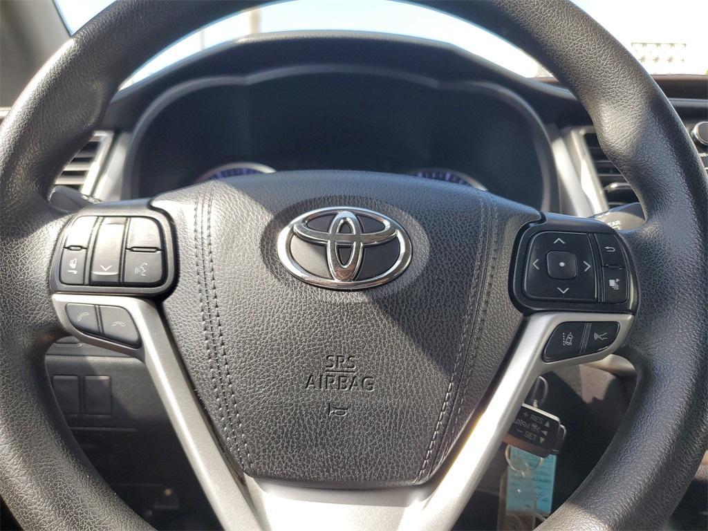 used 2019 Toyota Highlander car, priced at $20,099
