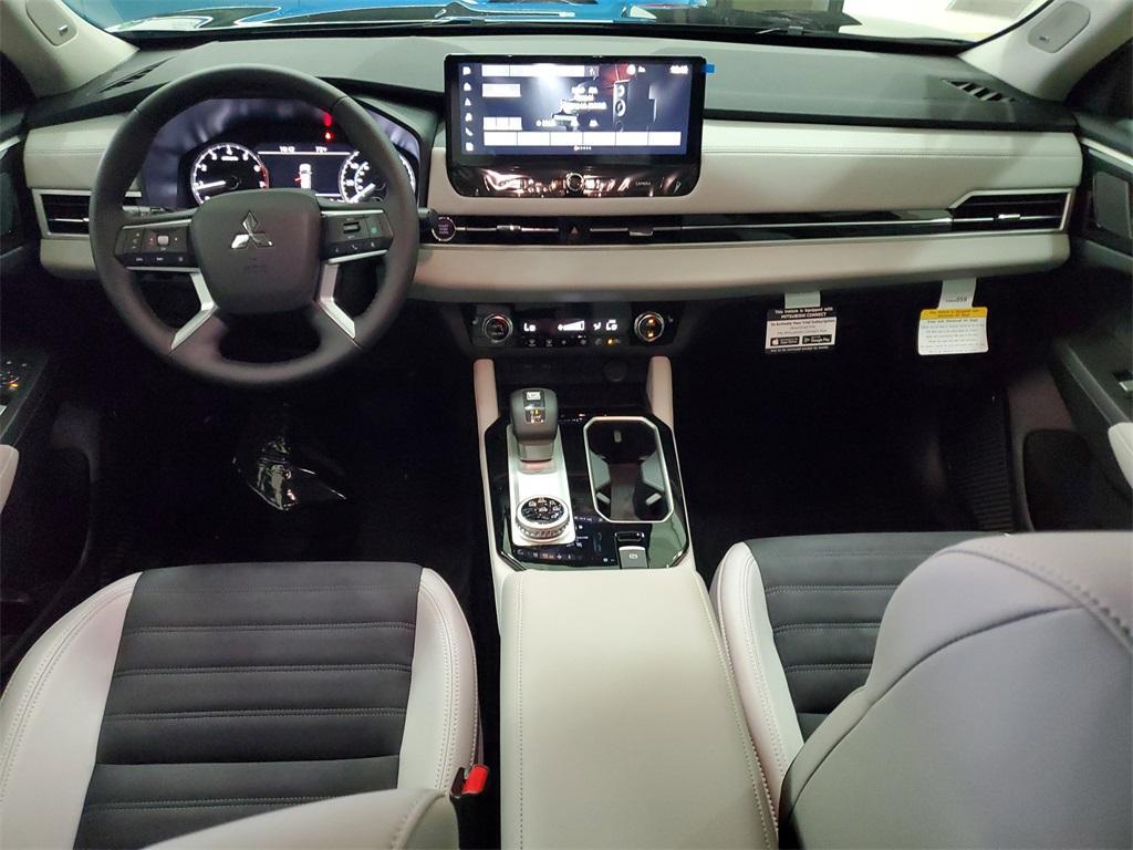 new 2025 Mitsubishi Outlander car, priced at $35,346