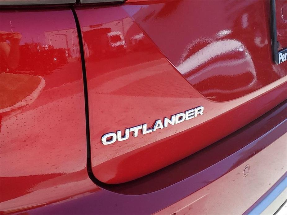 used 2022 Mitsubishi Outlander car, priced at $25,818