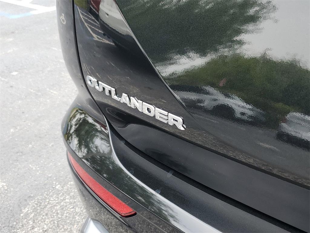 new 2025 Mitsubishi Outlander car, priced at $25,190