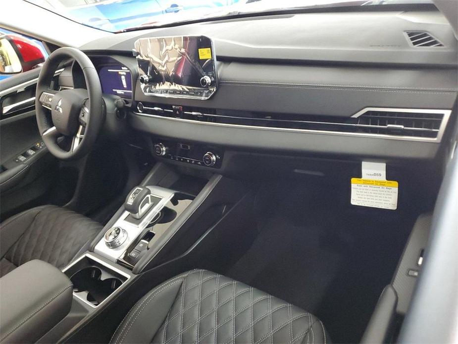 new 2024 Mitsubishi Outlander car, priced at $30,997