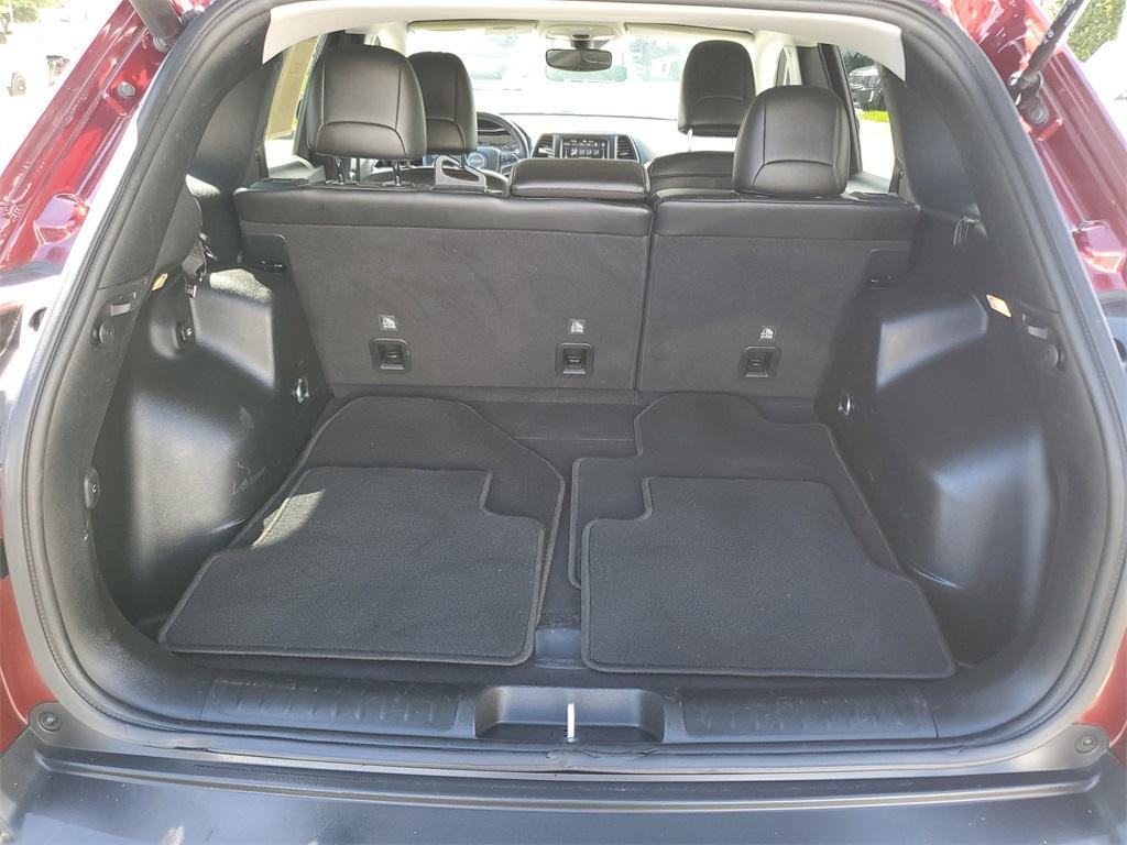 used 2021 Jeep Cherokee car, priced at $15,099