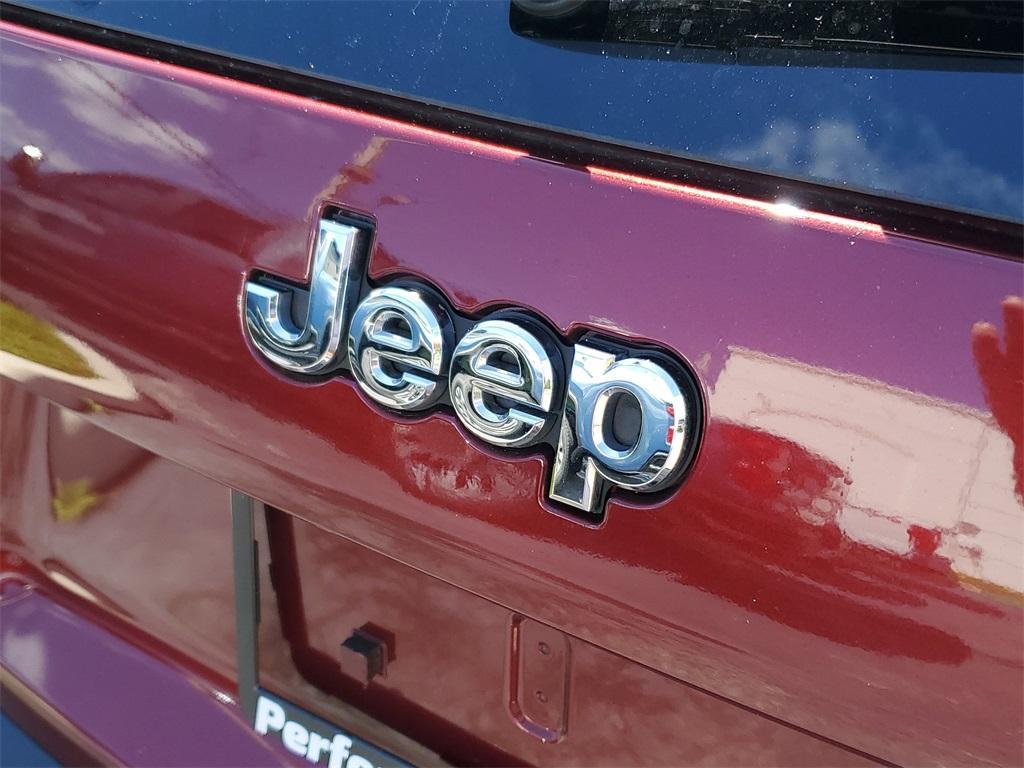 used 2021 Jeep Cherokee car, priced at $15,099