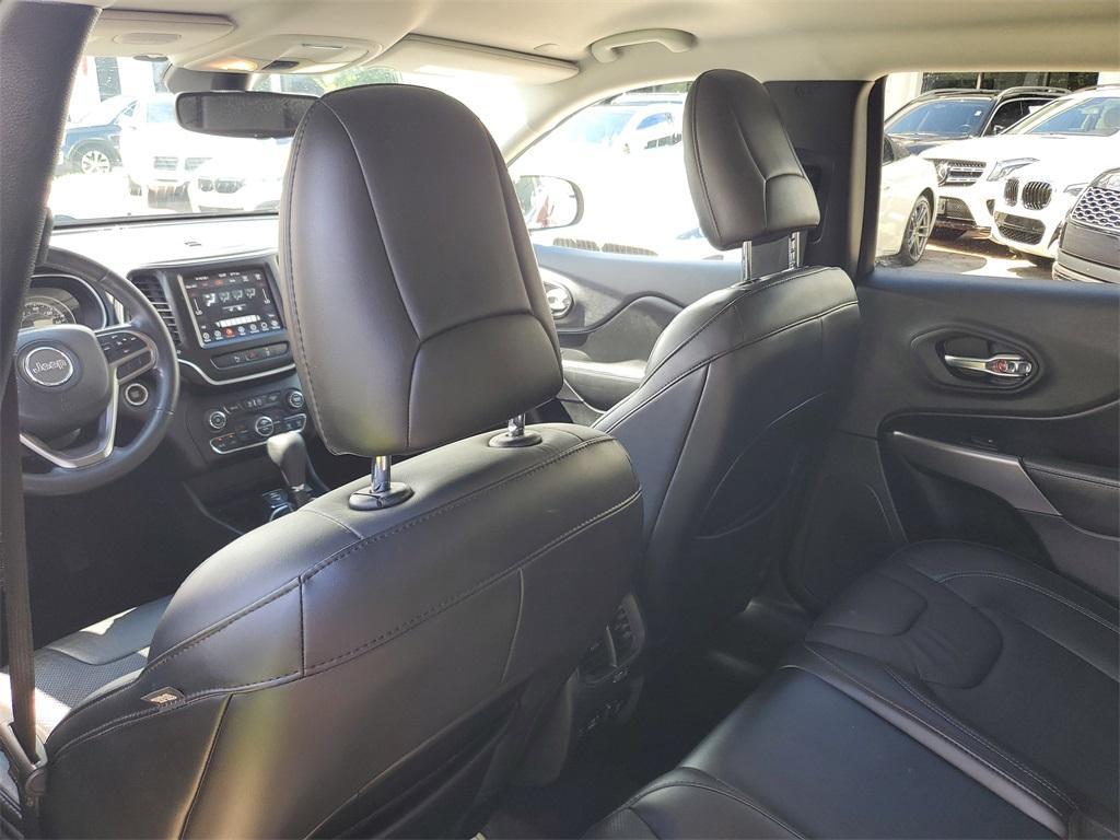 used 2021 Jeep Cherokee car, priced at $15,099