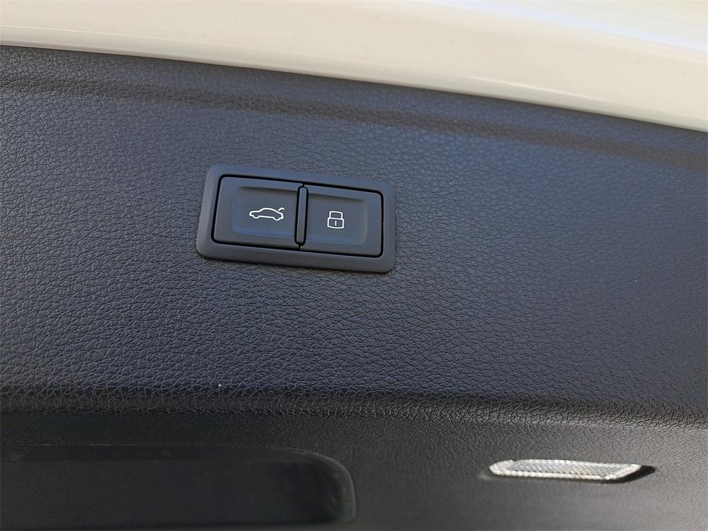 used 2020 Audi Q5 car, priced at $22,062