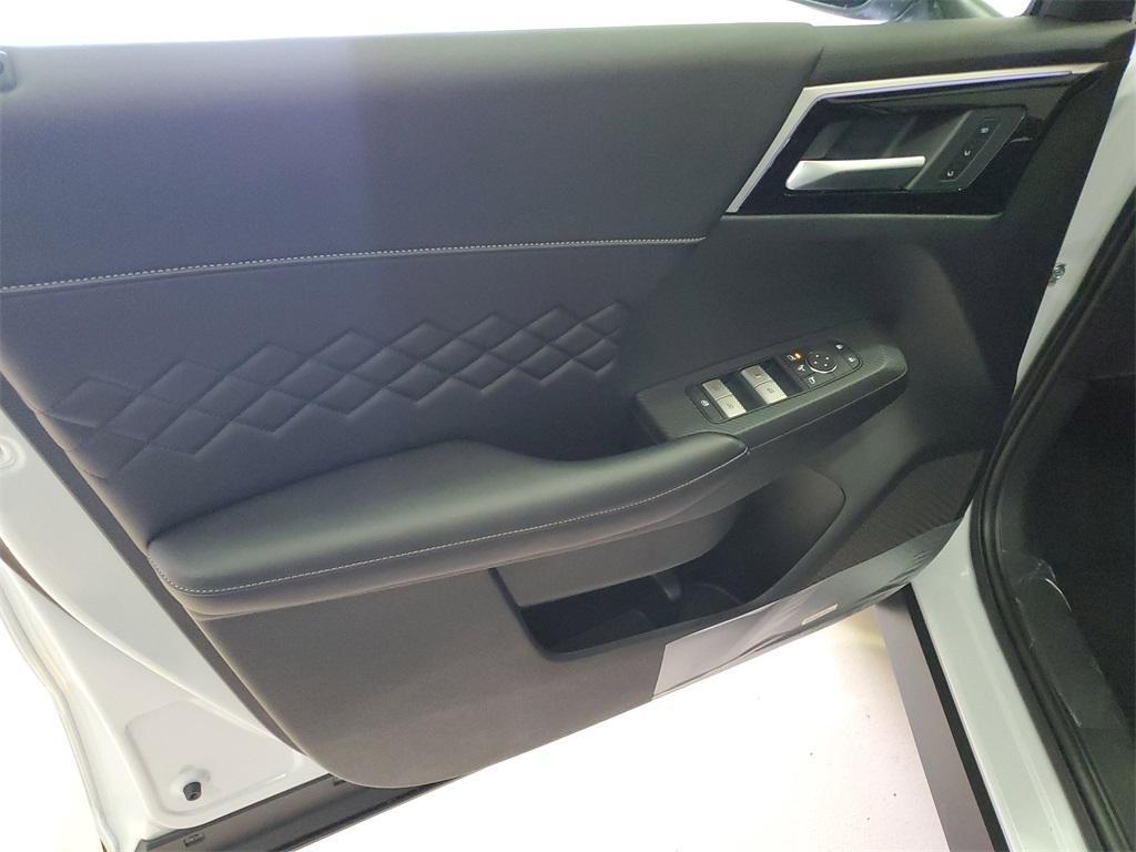 new 2025 Mitsubishi Outlander PHEV car, priced at $42,995