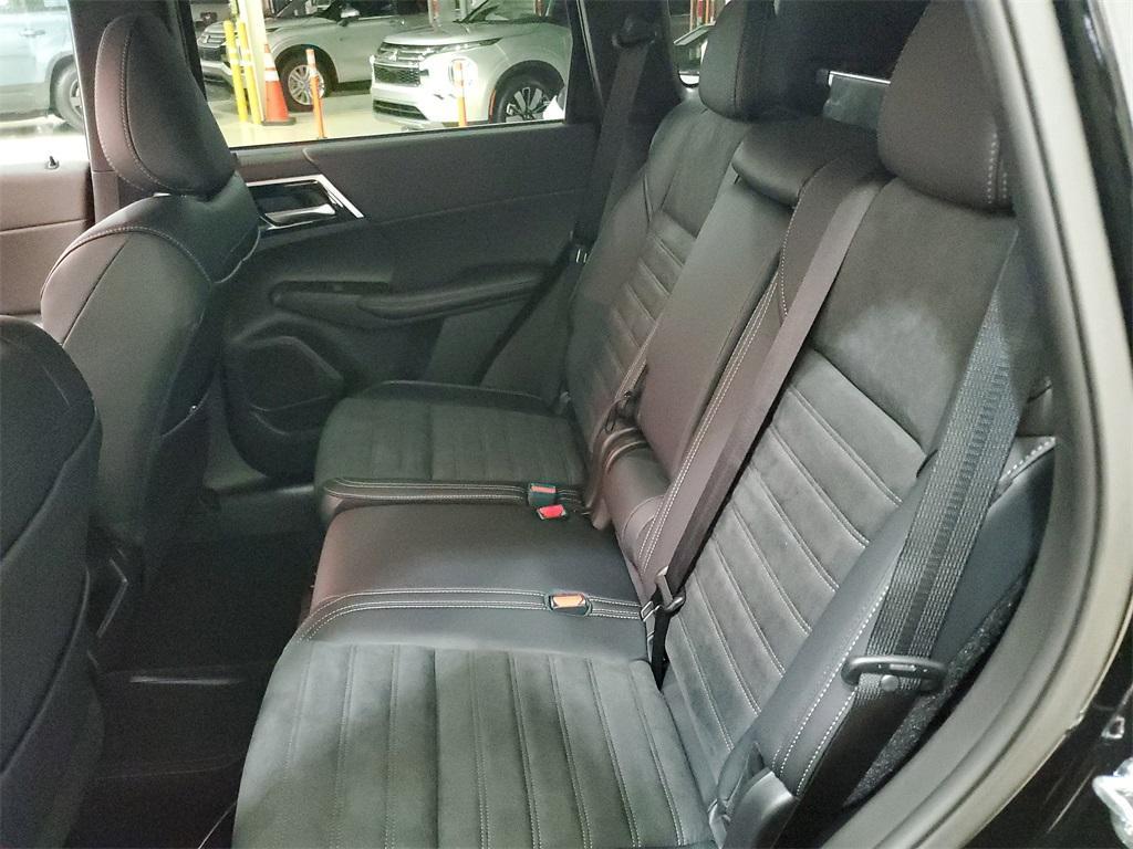 new 2025 Mitsubishi Outlander PHEV car, priced at $38,995