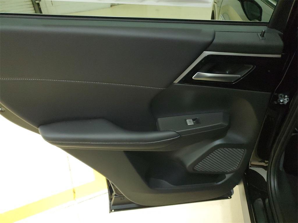 new 2025 Mitsubishi Outlander PHEV car, priced at $38,995