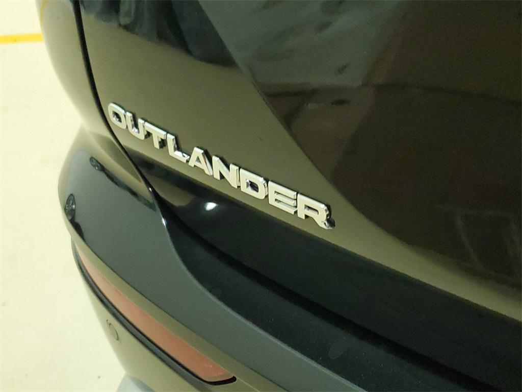 new 2025 Mitsubishi Outlander PHEV car, priced at $38,995