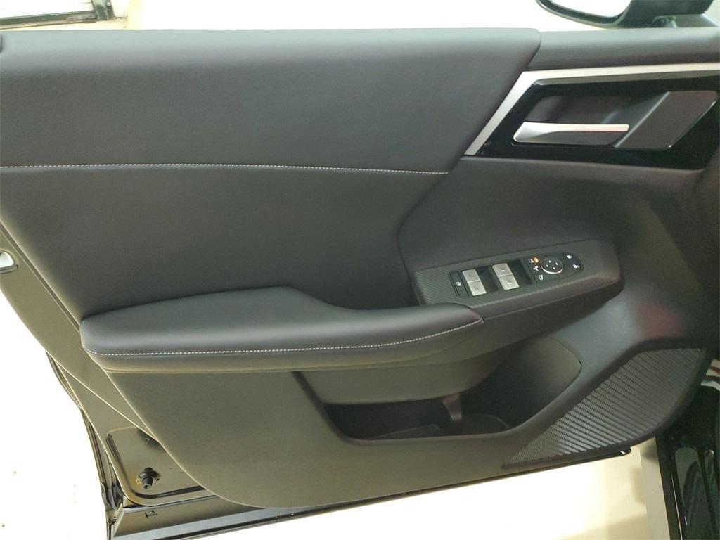 new 2025 Mitsubishi Outlander PHEV car, priced at $38,995