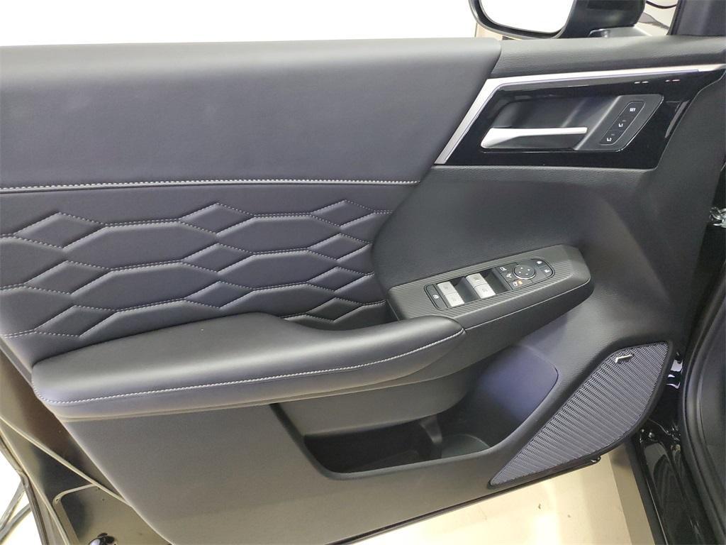 new 2025 Mitsubishi Outlander car, priced at $32,497