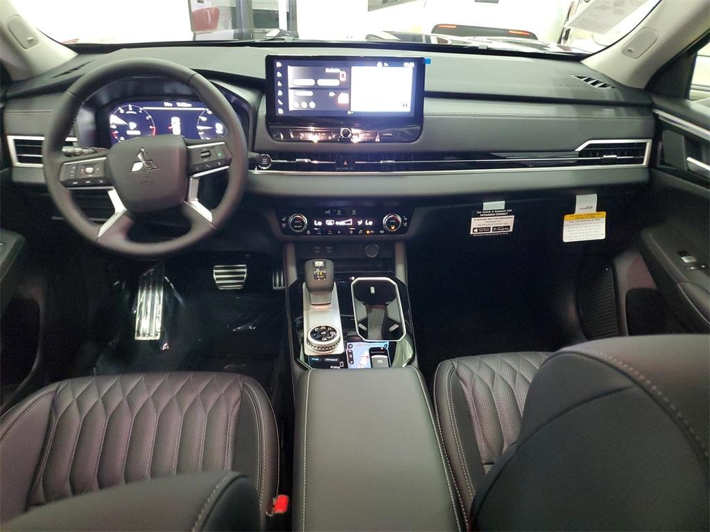 new 2025 Mitsubishi Outlander car, priced at $32,497