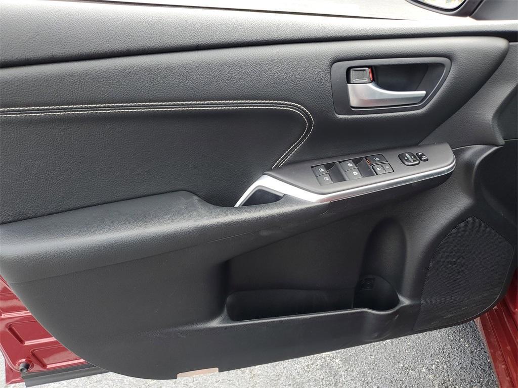 used 2016 Toyota Camry Hybrid car, priced at $16,898