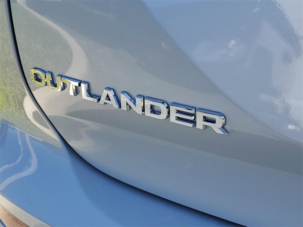new 2025 Mitsubishi Outlander car, priced at $29,780