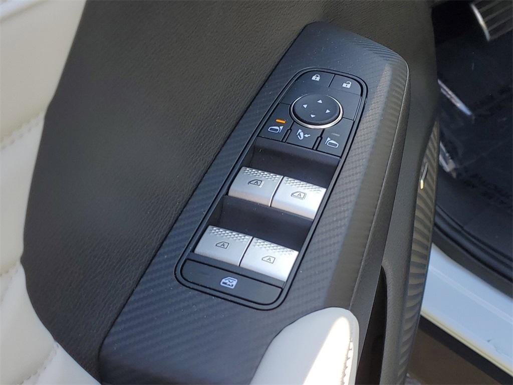 new 2025 Mitsubishi Outlander car, priced at $29,780