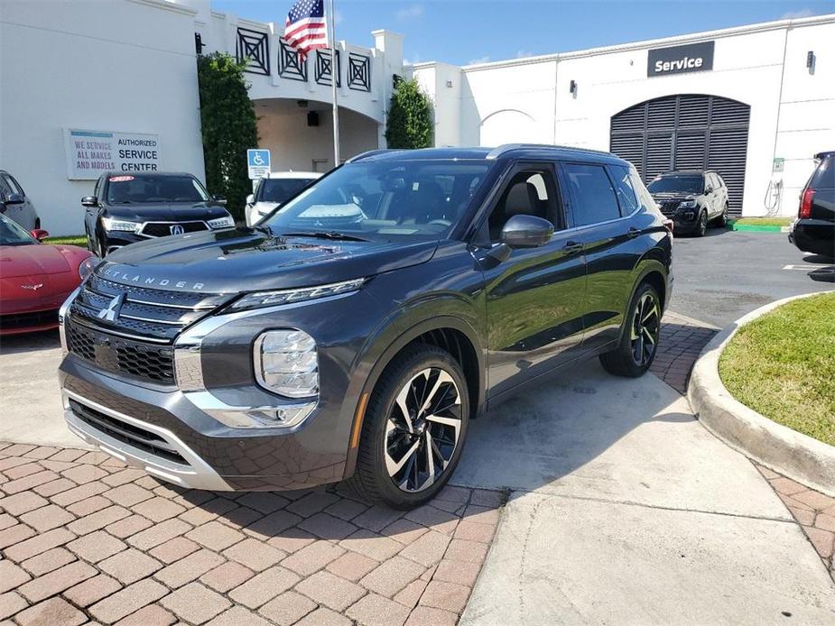 new 2024 Mitsubishi Outlander car, priced at $35,951