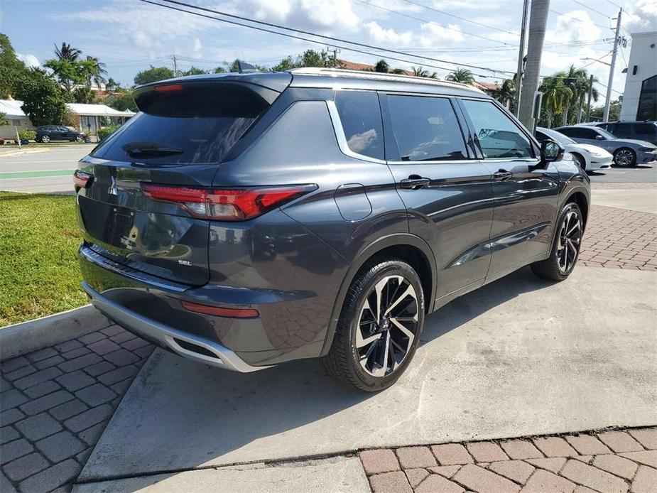 new 2024 Mitsubishi Outlander car, priced at $35,951