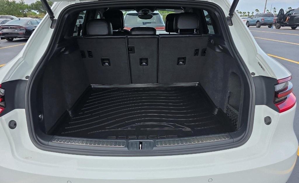 used 2018 Porsche Macan car, priced at $21,997