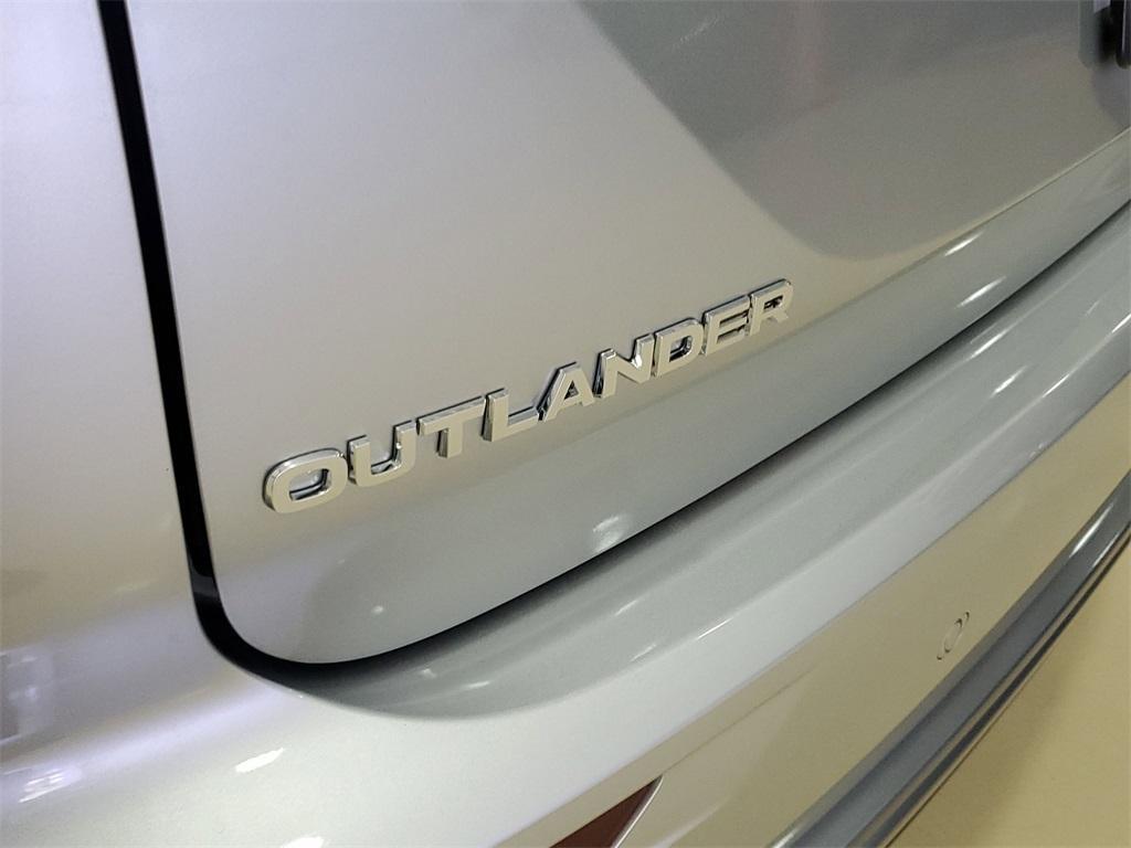 new 2025 Mitsubishi Outlander car, priced at $29,775